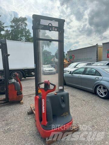 Linde L12 Preparadoras de encomendas de alta elevação