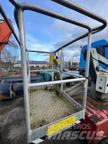 Manitou 120 AE Elevadores braços articulados