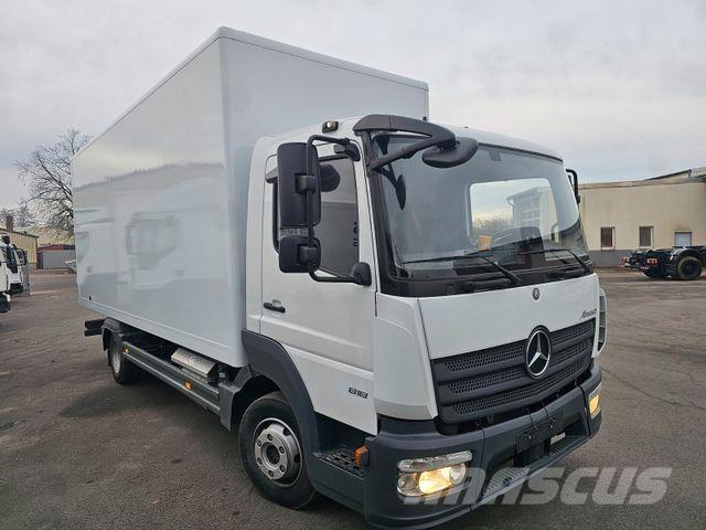 Mercedes-Benz 818 Caixa fechada