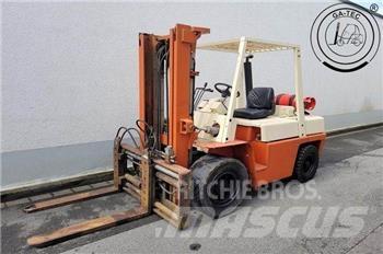 Nissan BF03A35U Empilhadores a gás
