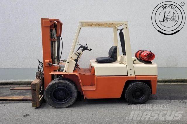 Nissan BF03A35U Empilhadores a gás