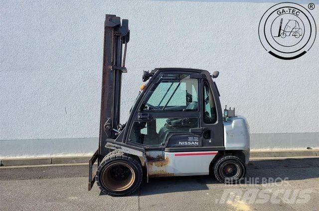 Nissan YG1D2A320 Empilhadores Diesel