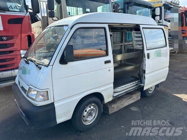Suzuki SU Carrinhas de caixa fechada