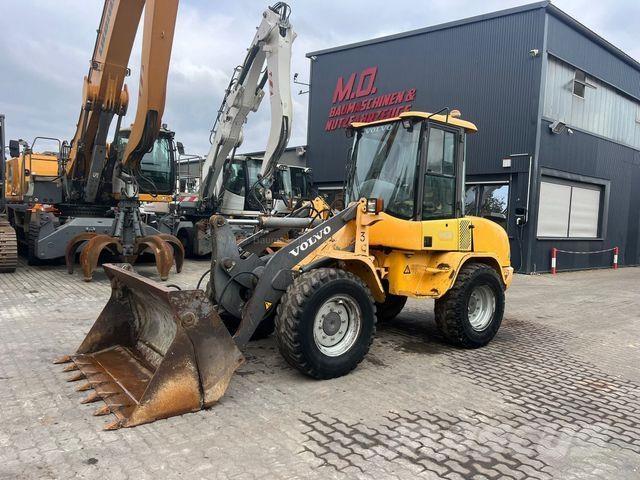 Volvo L30B Carregadeiras de rodas
