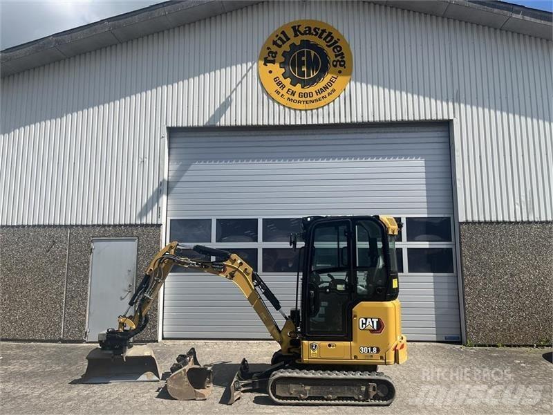 CAT 301.8 Miniescavadeiras