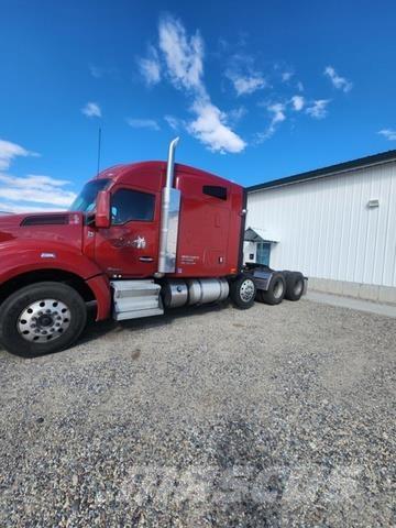 Kenworth T880 Outros