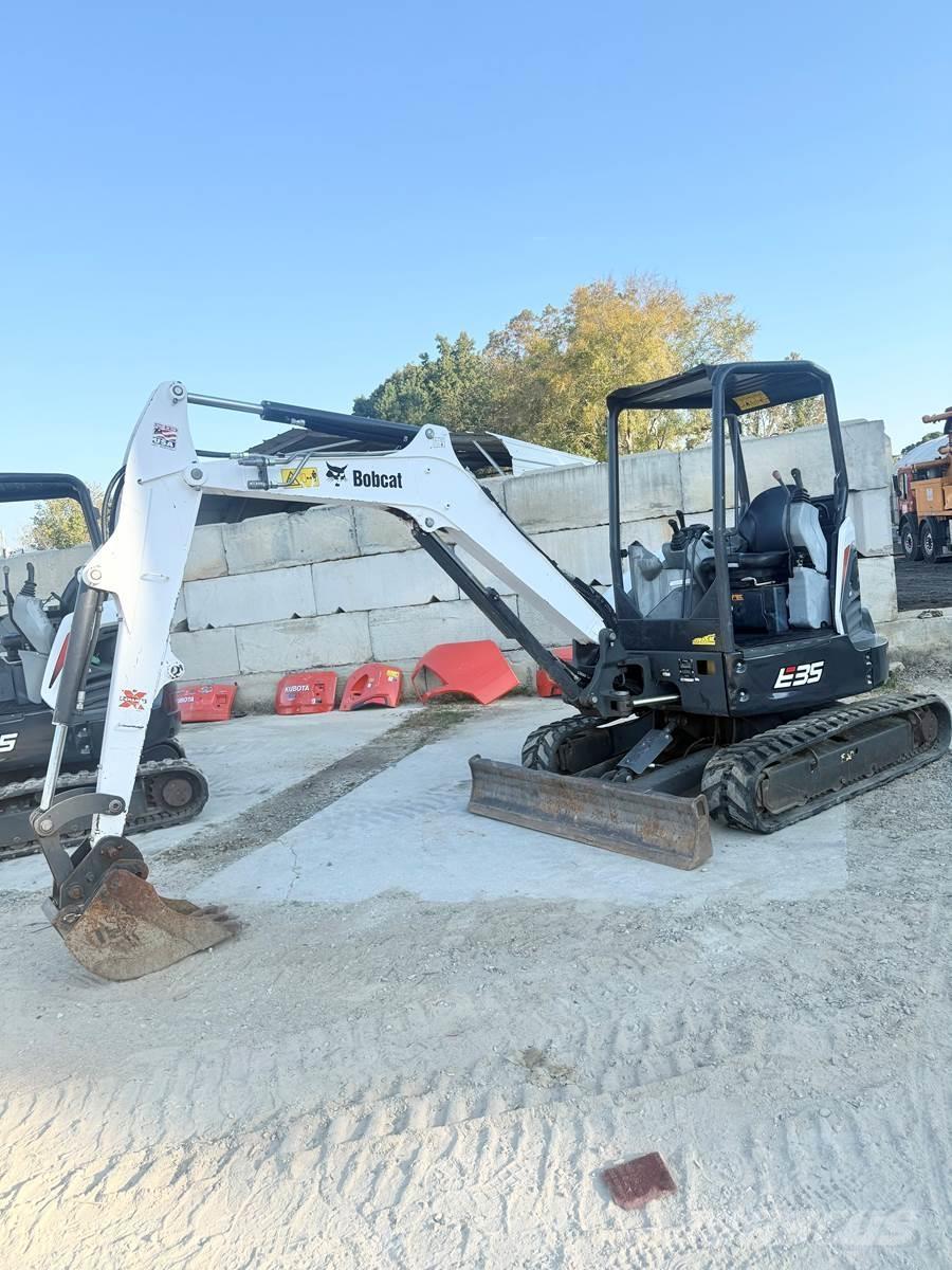 Bobcat E35 Miniescavadeiras
