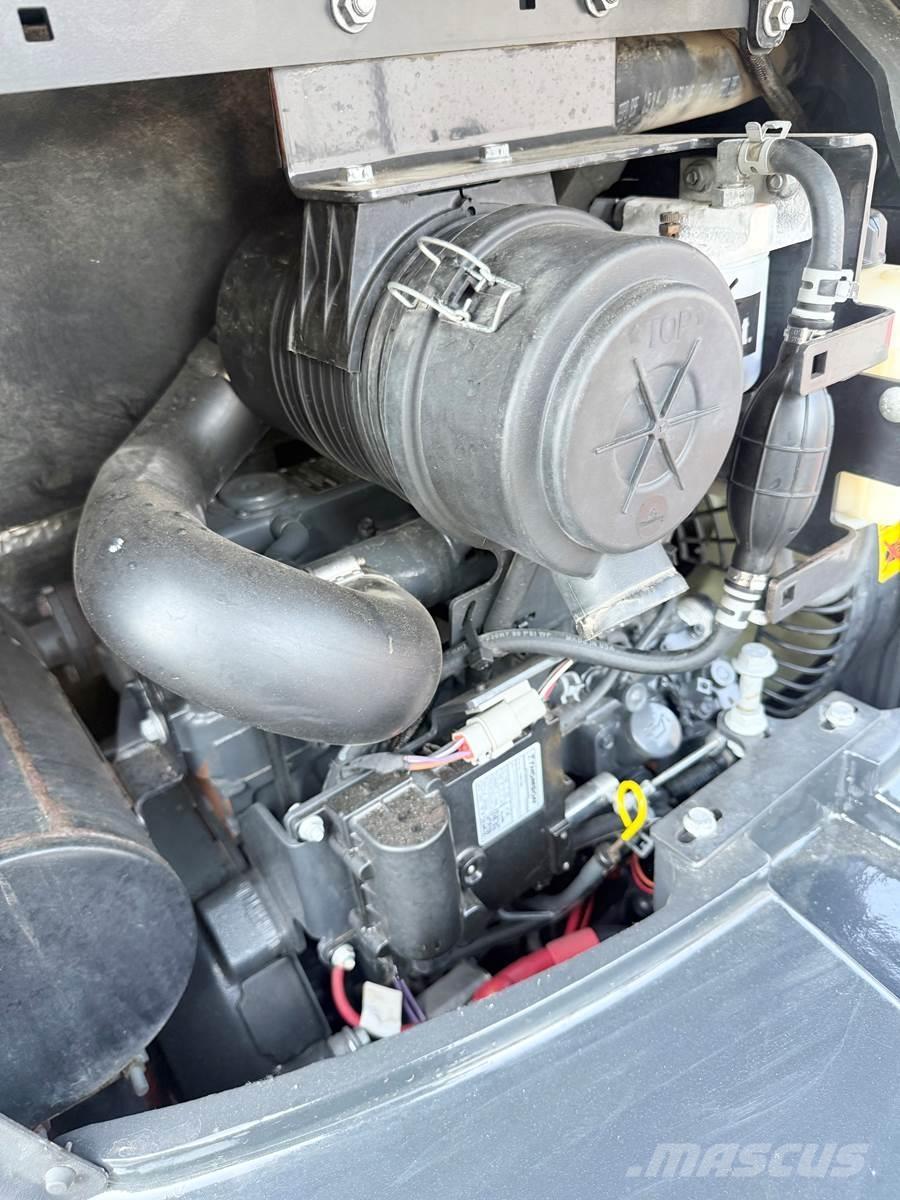 Bobcat E35 Miniescavadeiras