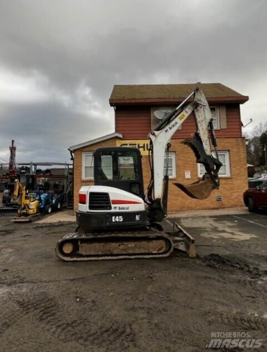 Bobcat E45 Miniescavadeiras
