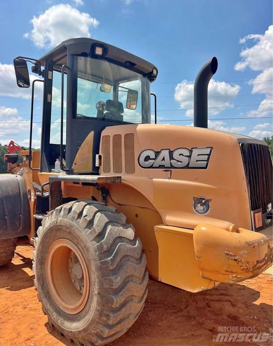 CASE 521F Carregadeiras de rodas