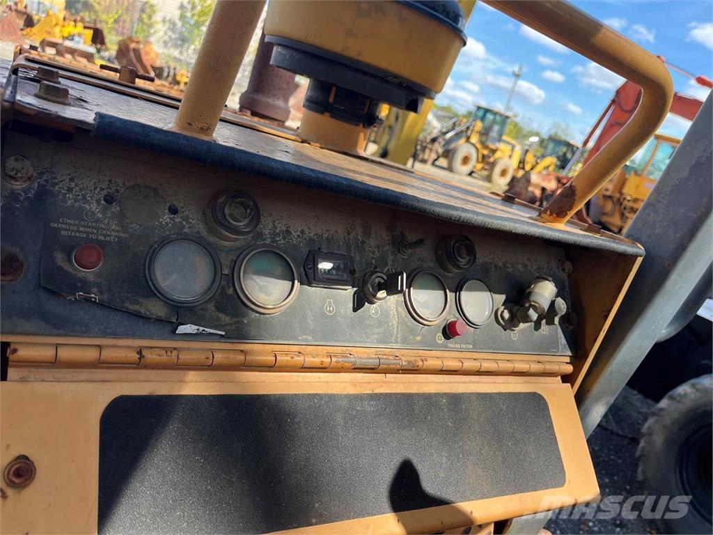 CASE 550G Dozers - Tratores rastos