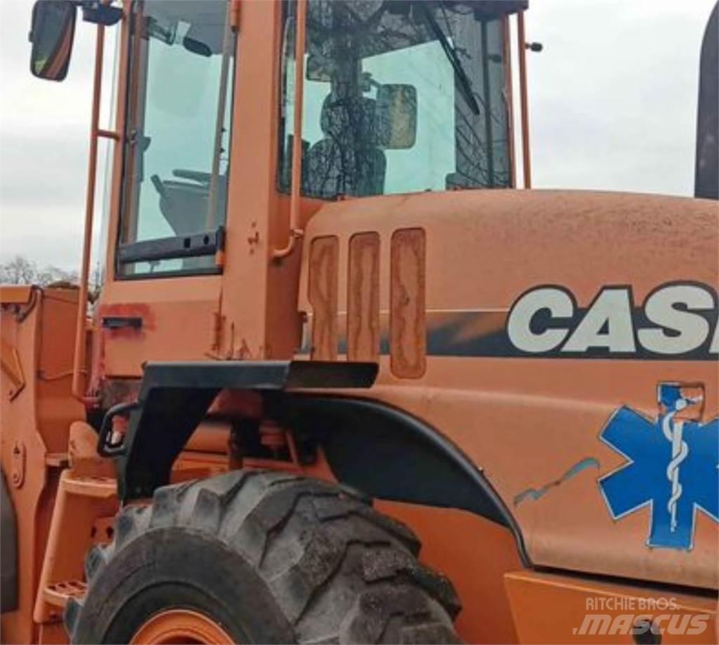 CASE 621D Carregadeiras de rodas
