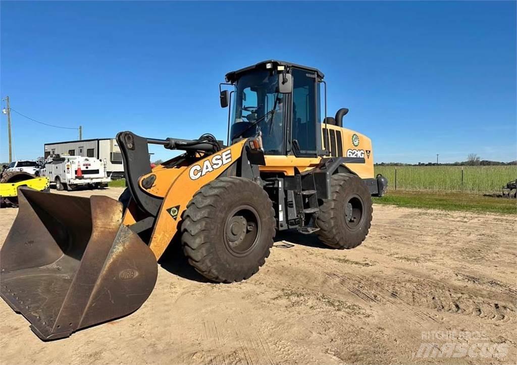 CASE 621G Carregadeiras de rodas