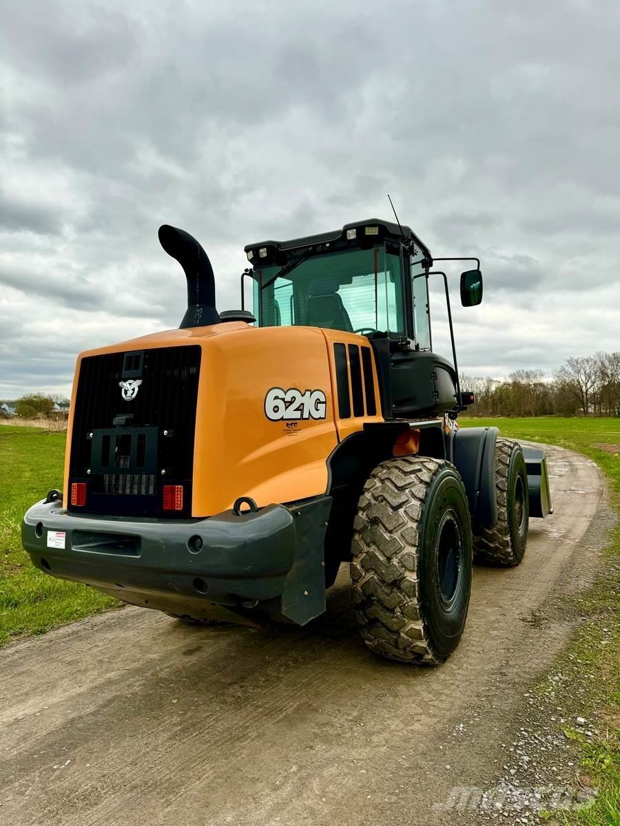 CASE 621G Carregadeiras de rodas