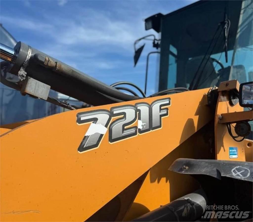 CASE 721F Carregadeiras de rodas