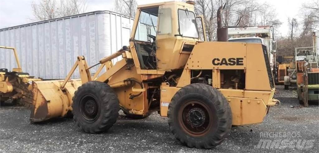 CASE W20C Carregadeiras de rodas