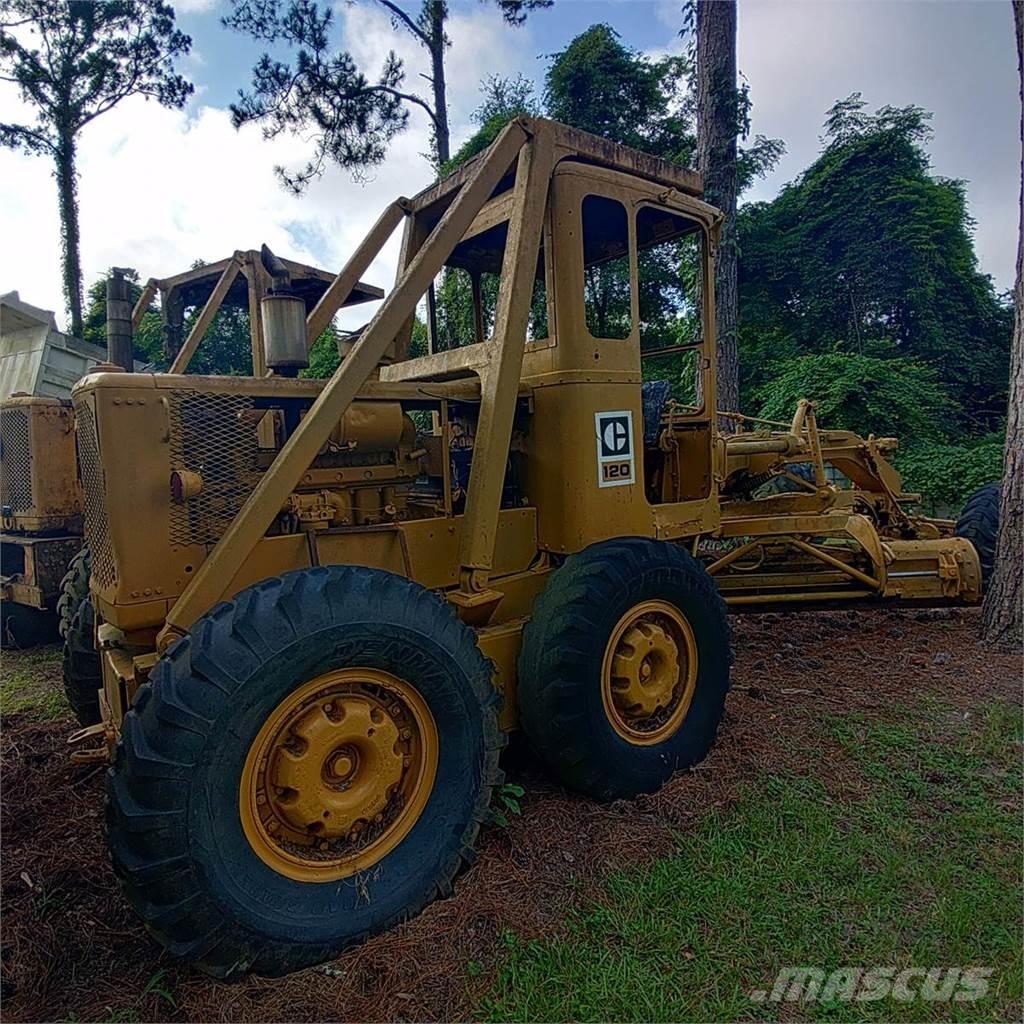 CAT 120 Motoniveladoras