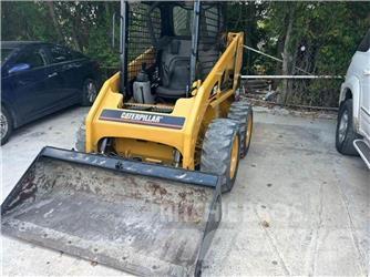 CAT 216B Minicarregadeiras
