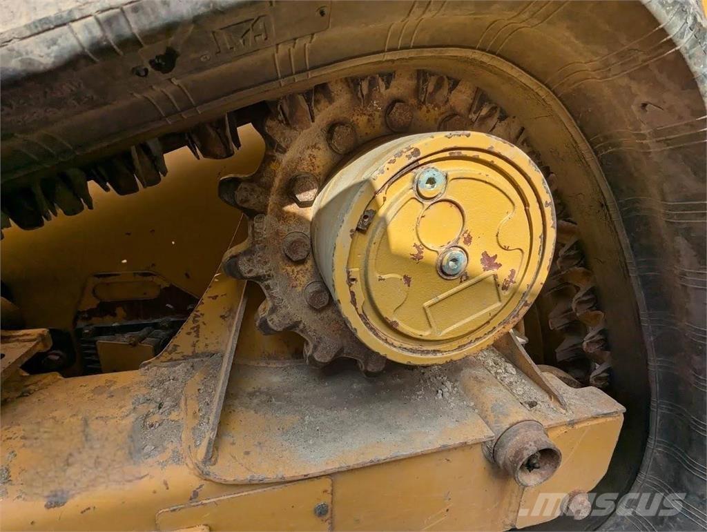 CAT 239D3 Minicarregadeiras