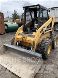 CAT 246 Minicarregadeiras