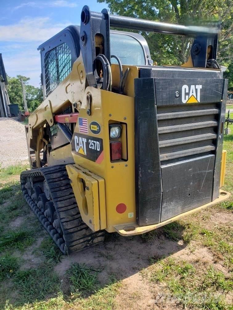 CAT 257D Minicarregadeiras