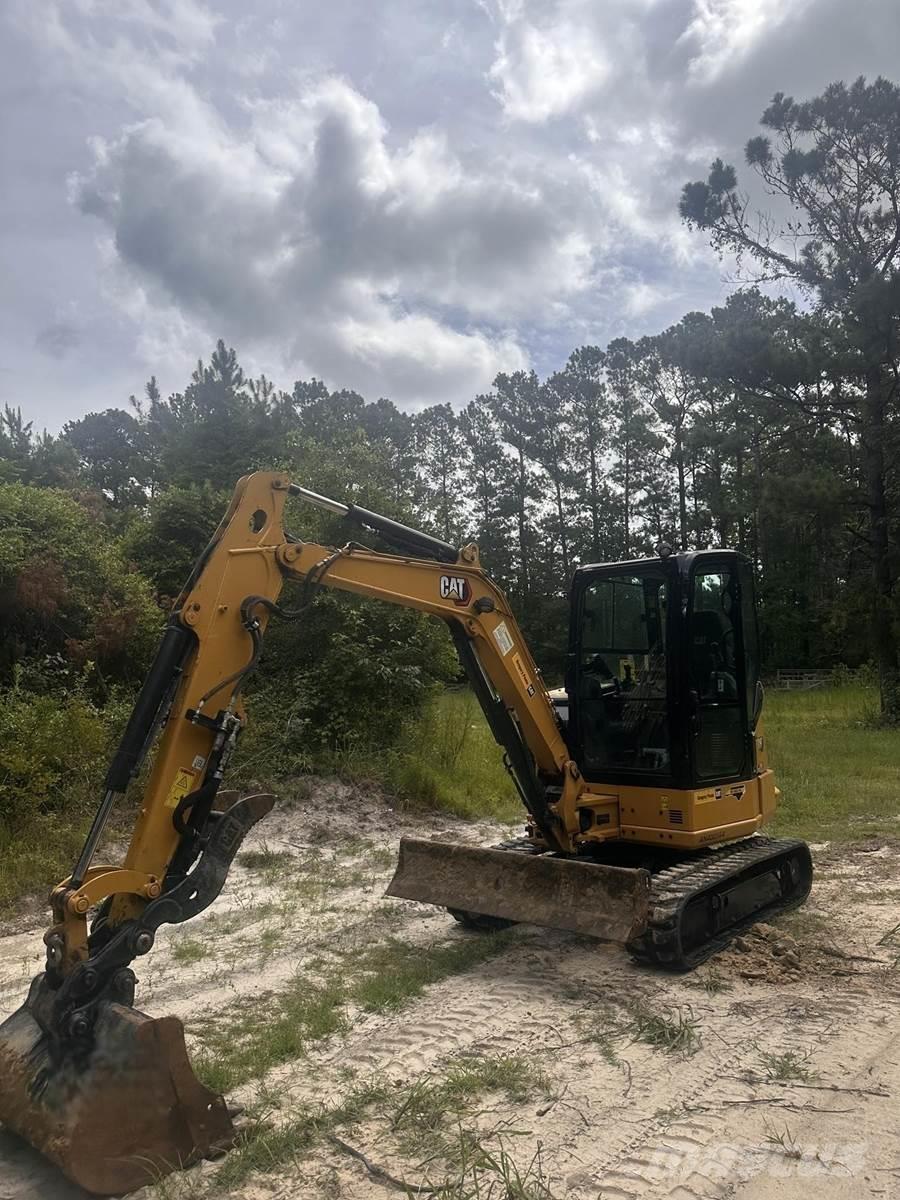 CAT 304 Miniescavadeiras