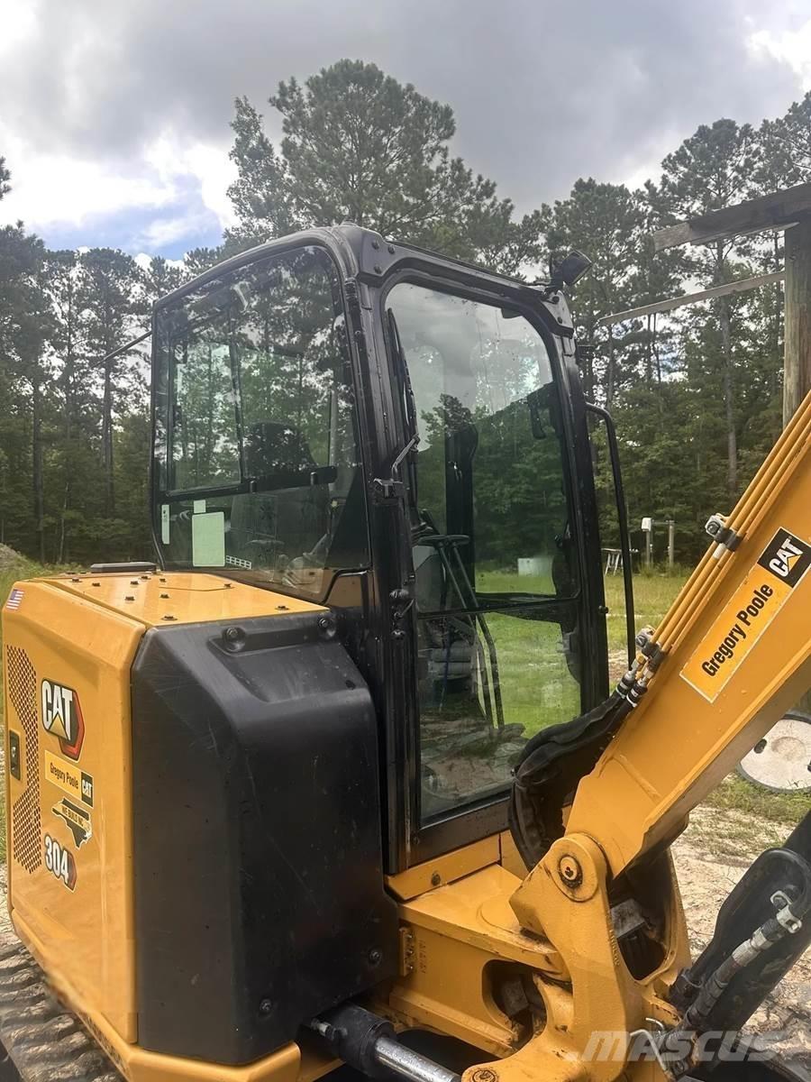 CAT 304 Miniescavadeiras