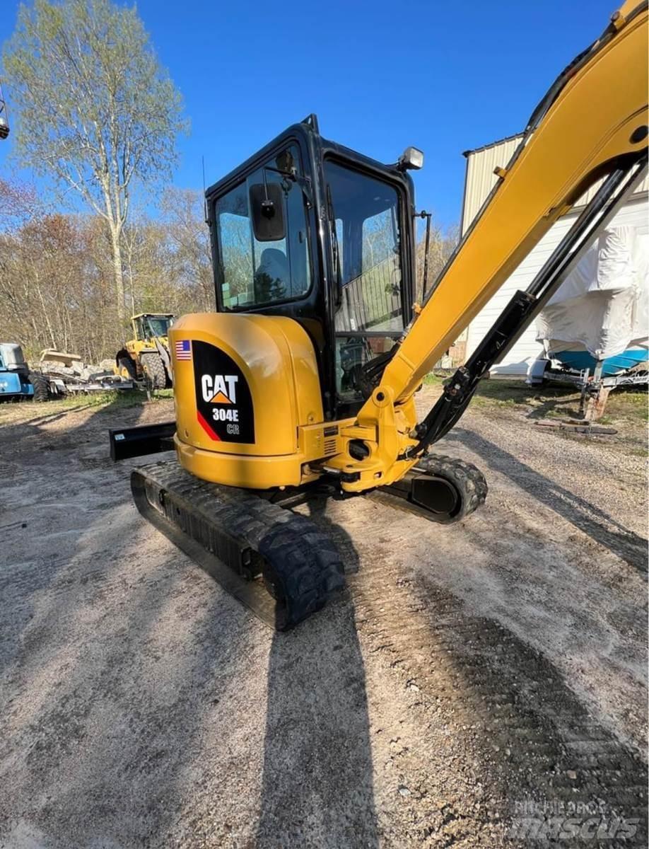 CAT 304E Miniescavadeiras