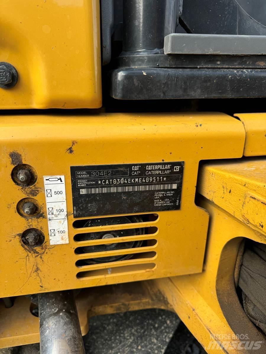 CAT 304E2 Miniescavadeiras