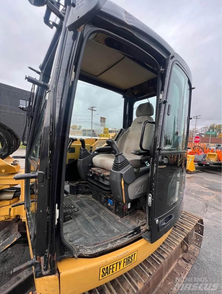 CAT 308D Escavadeiras de esteiras