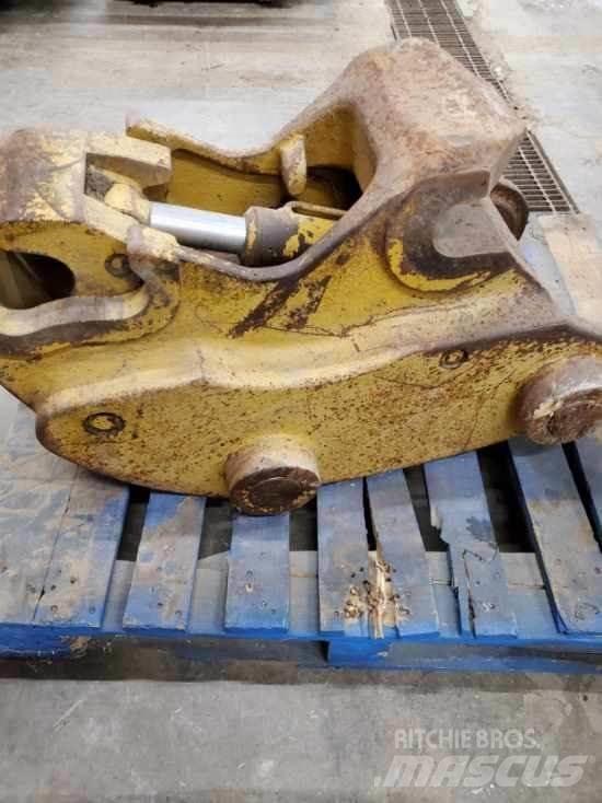 CAT 320DL Uniőes rápidas