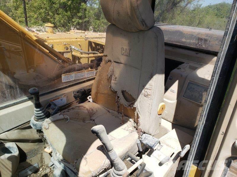 CAT 320L Escavadeiras de esteiras
