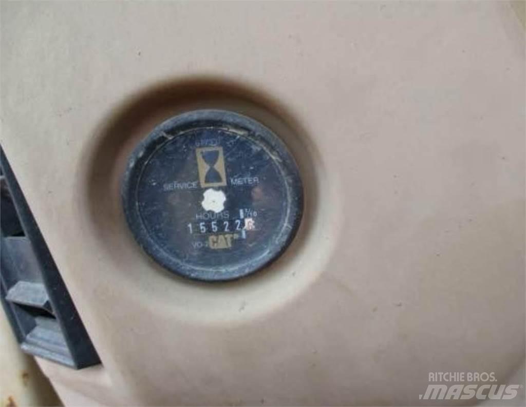 CAT 320L Escavadeiras de esteiras