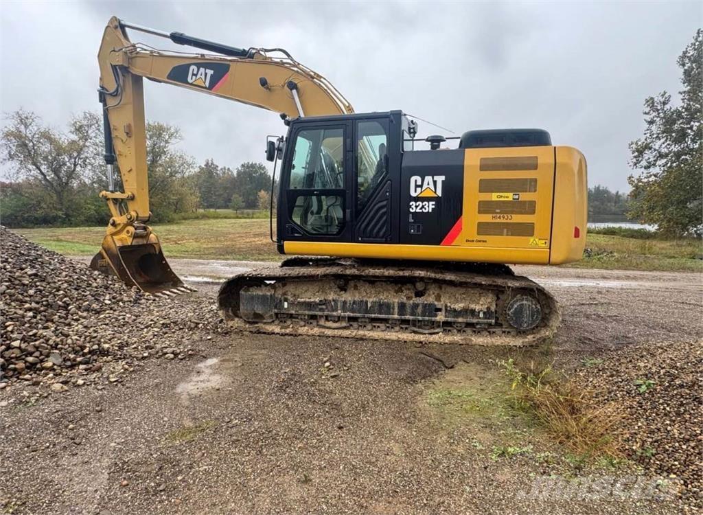 CAT 323FL Escavadeiras de esteiras