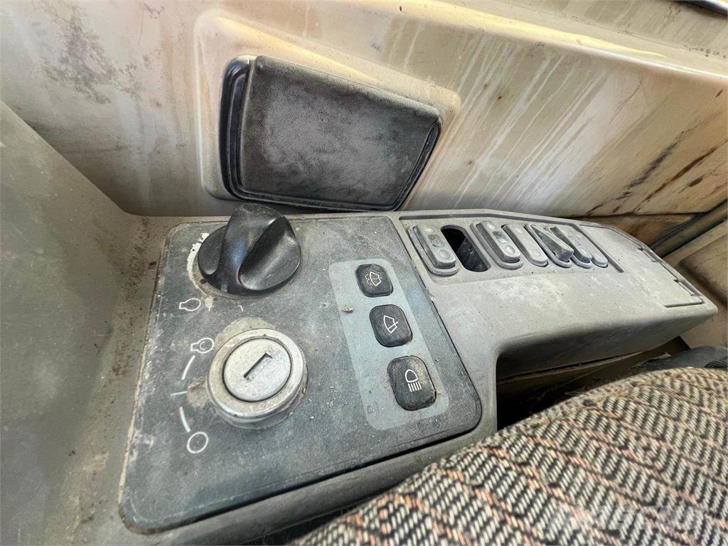 CAT 330BL Escavadeiras de esteiras
