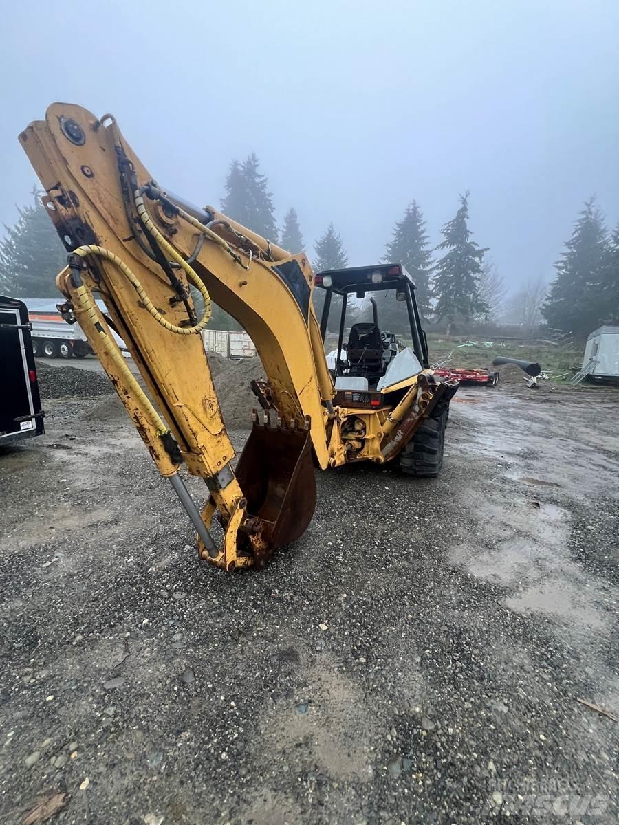 CAT 416 Retroescavadeiras