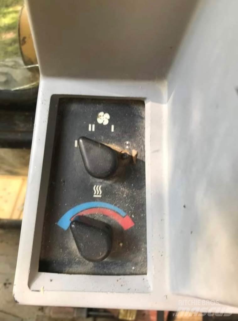 CAT 416B Retroescavadeiras