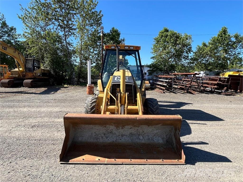 CAT 420D Retroescavadeiras