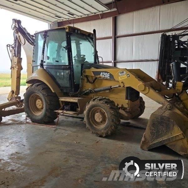 CAT 420E Retroescavadeiras
