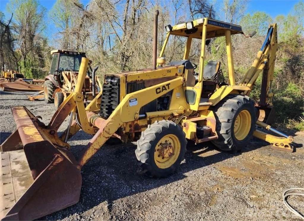 CAT 426 Retroescavadeiras