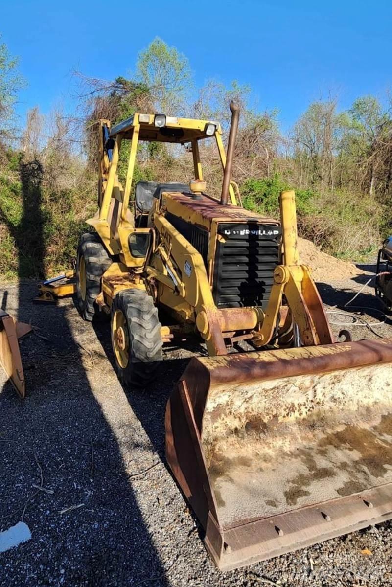 CAT 426 Retroescavadeiras