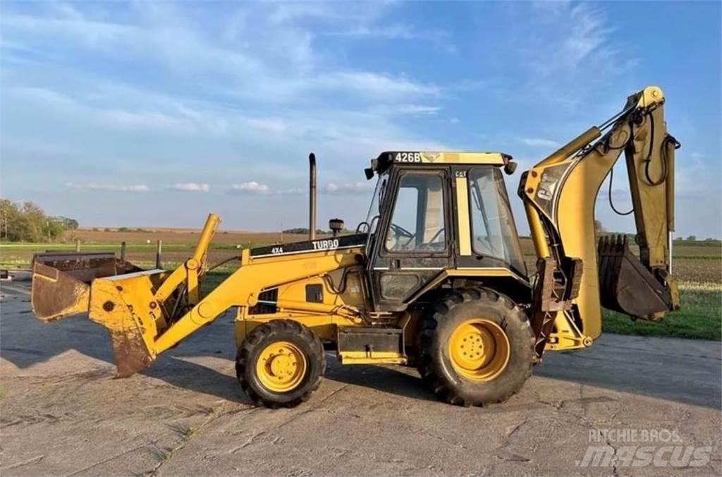 CAT 426B Retroescavadeiras