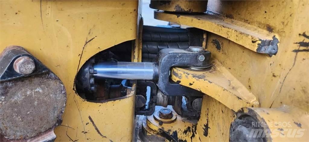 CAT 553C Cegadeiras