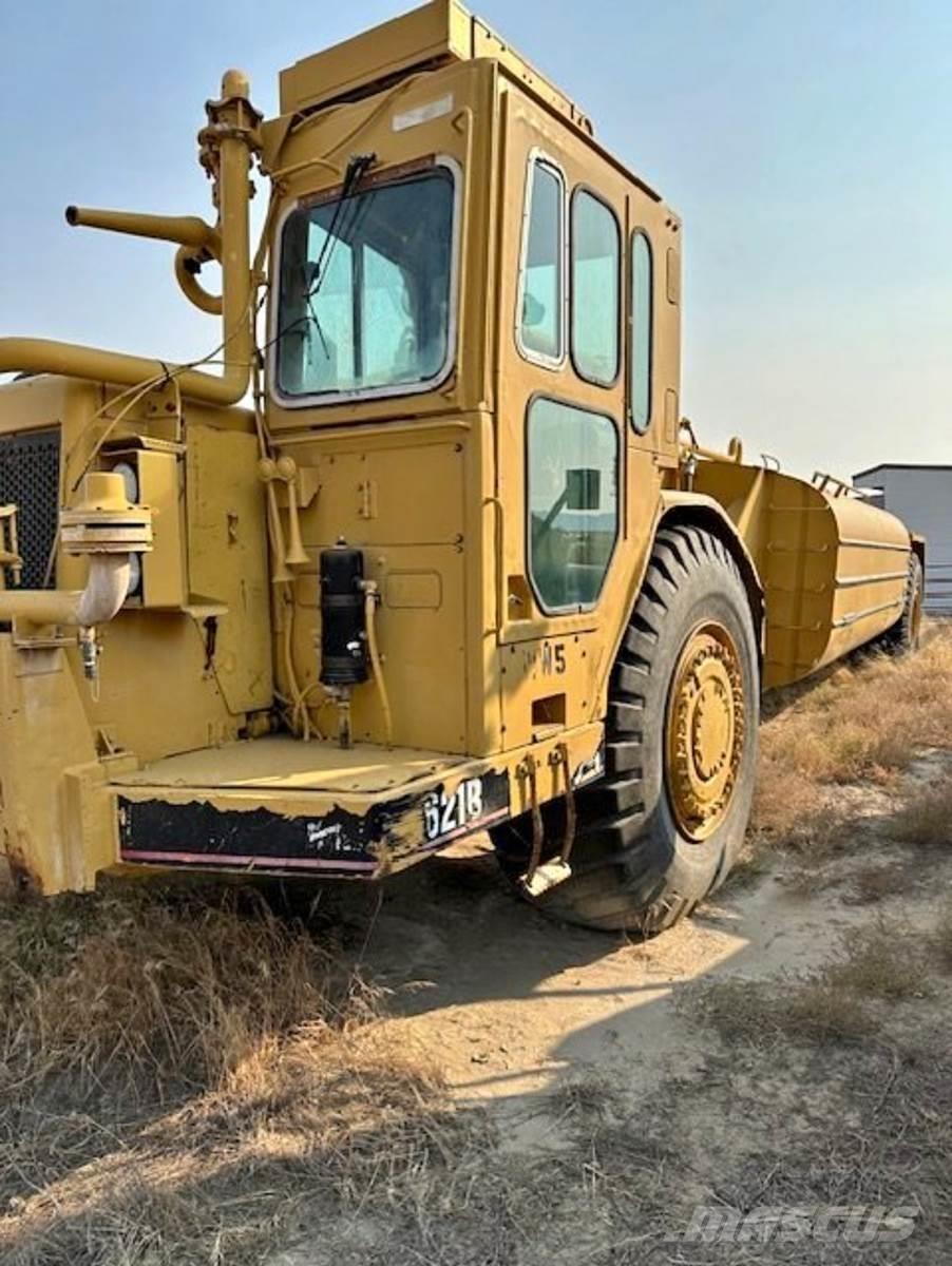 CAT 621B Auto-tanques