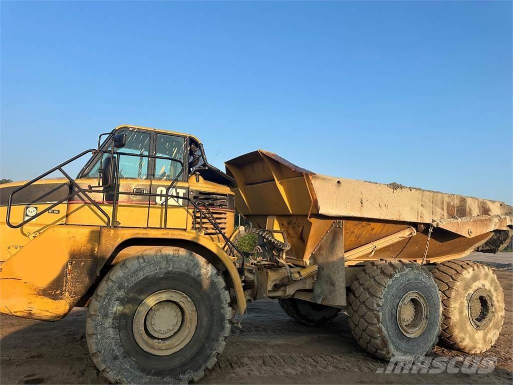 CAT 740 Caminhões articulados