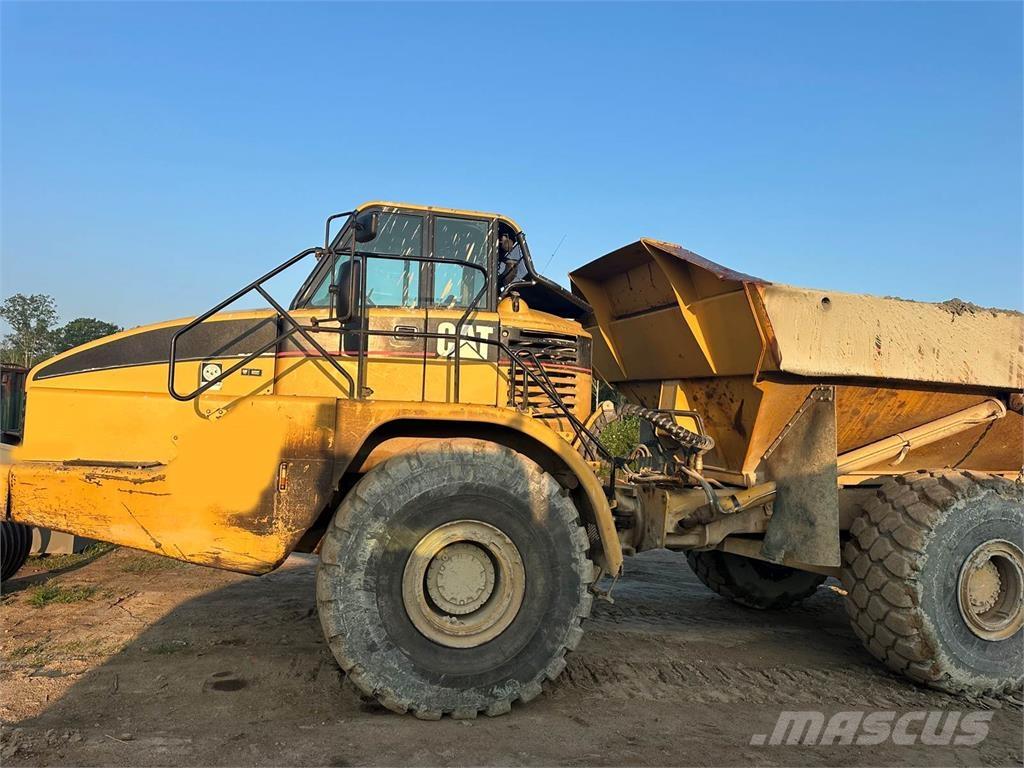 CAT 740 Caminhões articulados