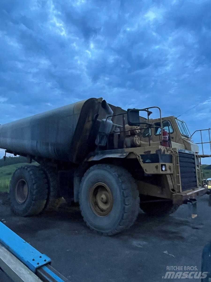 CAT 773B Camiões-cisterna