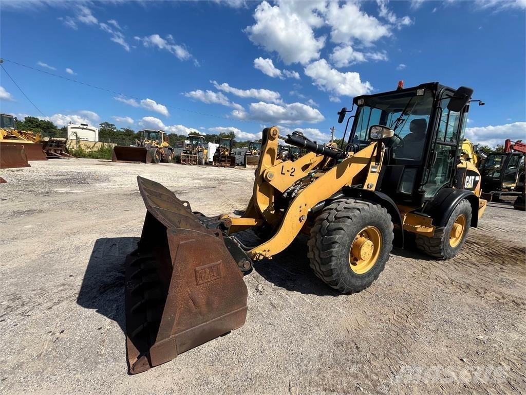 CAT 906 Carregadeiras de rodas