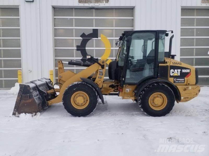 CAT 906M Carregadeiras de rodas