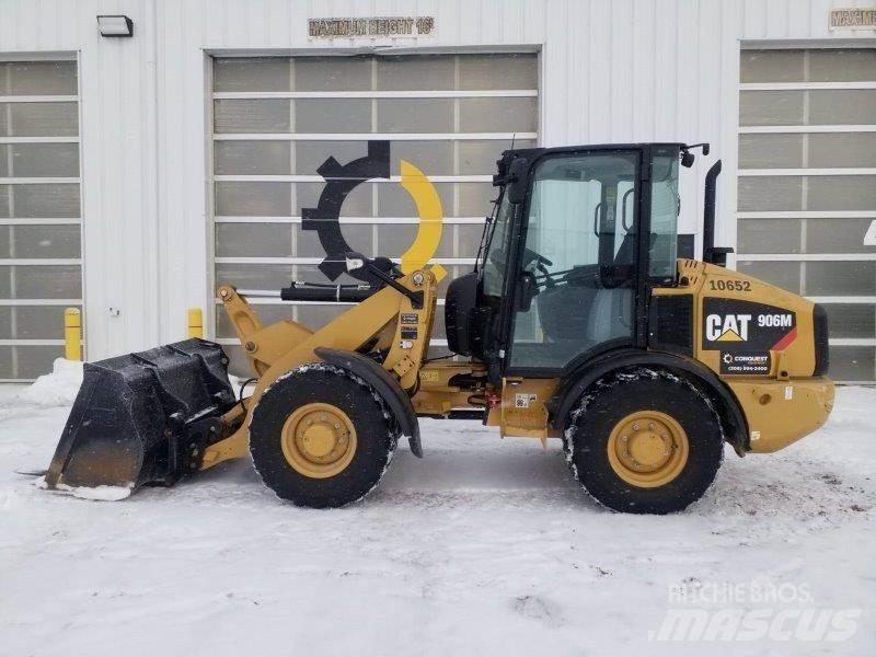 CAT 906M Carregadeiras de rodas